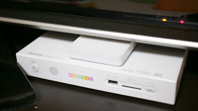 写真のバックアップしてますか？「おもいでばこ」ならパソコン不要で、写真をしっかりバックアップできるぞ！